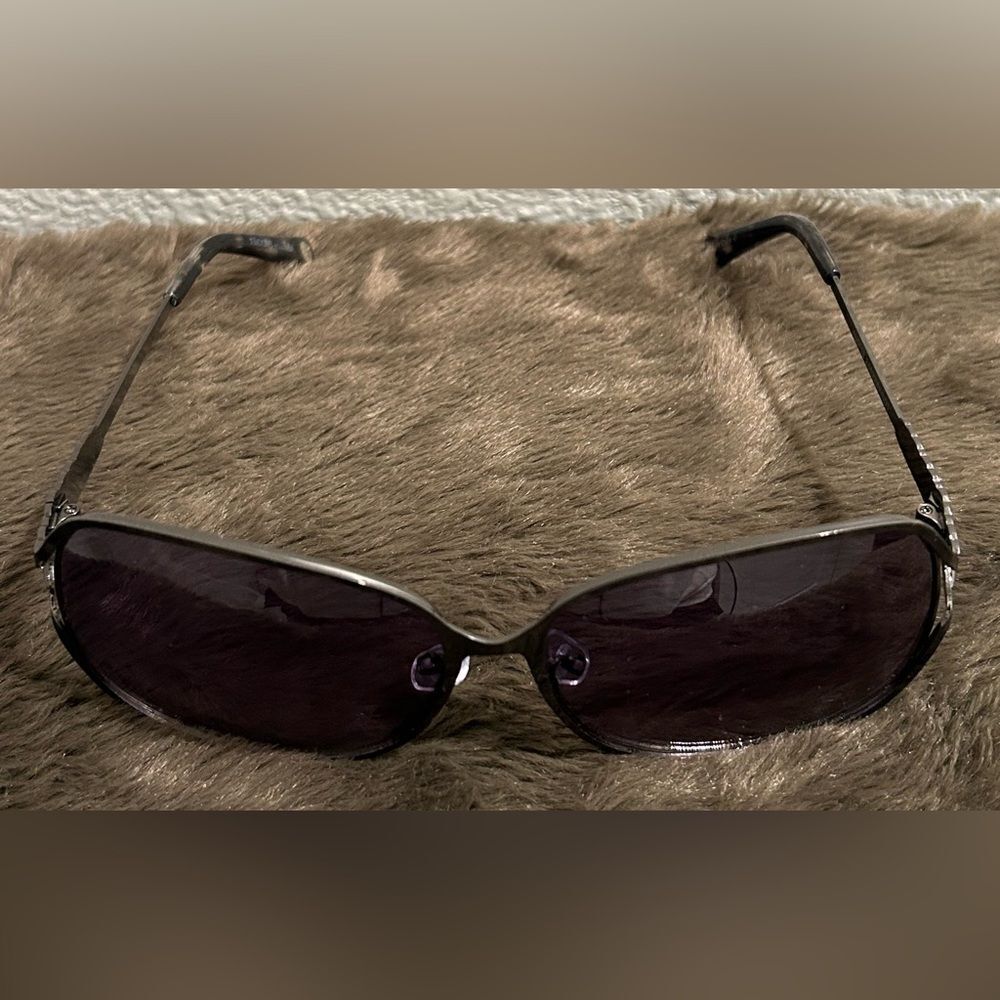 Nicole Miller Sunglasses - Dark Lenses, Metal Frame